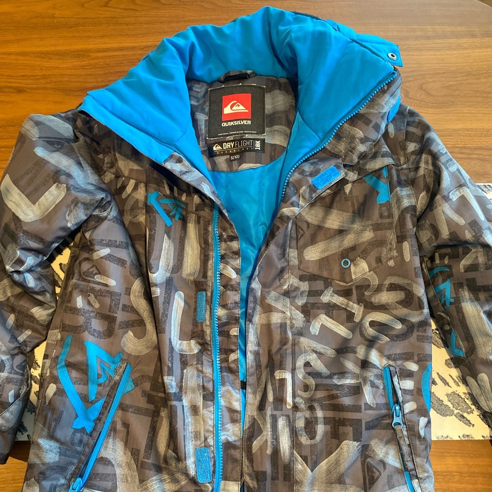 Quiksilver Winter Coat: Youth Small (size 10)
